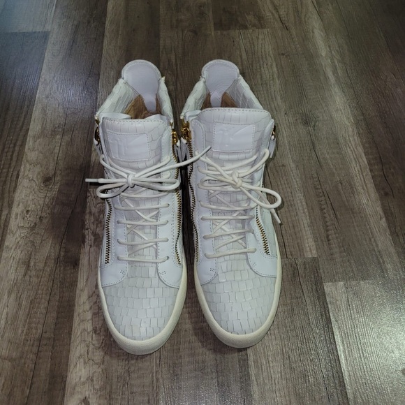 Giuseppe Zanotti white and gold shoes - Picture 3 of 4